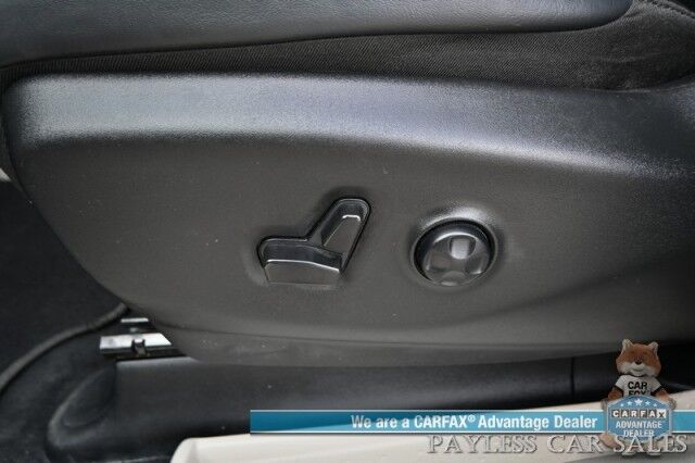 2023 Chrysler Pacifica Touring L / Auto Start / Power & Heated Leather Seats / Heated Steering / Adaptive Cruise / Lane Depart & Blind Spot Alert / Apple CarPlay & Android Auto / Back Up Cam / 3rd Row / Seats 7 / Block Heater / 1-Owner Anchorage AK