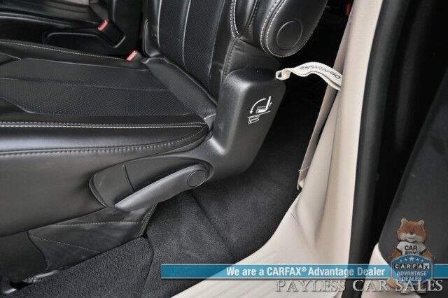 2023 Chrysler Pacifica Touring L / Auto Start / Power & Heated Leather Seats / Heated Steering / Adaptive Cruise / Lane Depart & Blind Spot Alert / Apple CarPlay & Android Auto / Back Up Cam / 3rd Row / Seats 7 / Block Heater / 1-Owner Anchorage AK