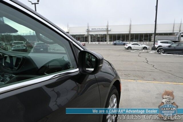 2023 Chrysler Pacifica Touring L / Auto Start / Power & Heated Leather Seats / Heated Steering / Adaptive Cruise / Lane Depart & Blind Spot Alert / Apple CarPlay & Android Auto / Back Up Cam / 3rd Row / Seats 7 / Block Heater / 1-Owner Anchorage AK