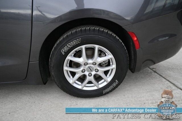 2023 Chrysler Pacifica Touring L / Auto Start / Power & Heated Leather Seats / Heated Steering / Adaptive Cruise / Lane Depart & Blind Spot Alert / Apple CarPlay & Android Auto / Back Up Cam / 3rd Row / Seats 7 / Block Heater / 1-Owner Anchorage AK
