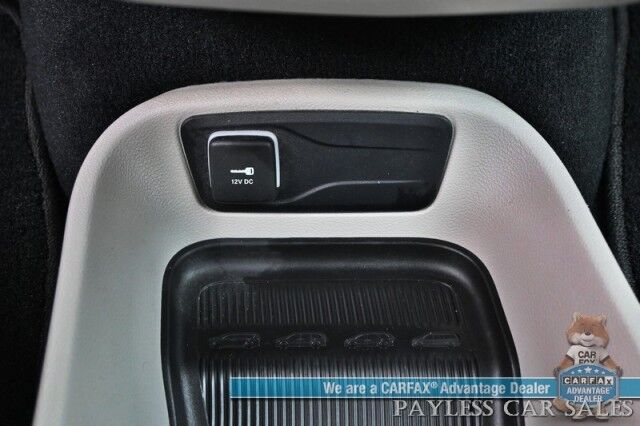 2023 Chrysler Pacifica Touring L / Auto Start / Power & Heated Leather Seats / Heated Steering / Adaptive Cruise / Lane Depart & Blind Spot Alert / Apple CarPlay & Android Auto / Back Up Cam / 3rd Row / Seats 7 / Block Heater / 1-Owner Anchorage AK
