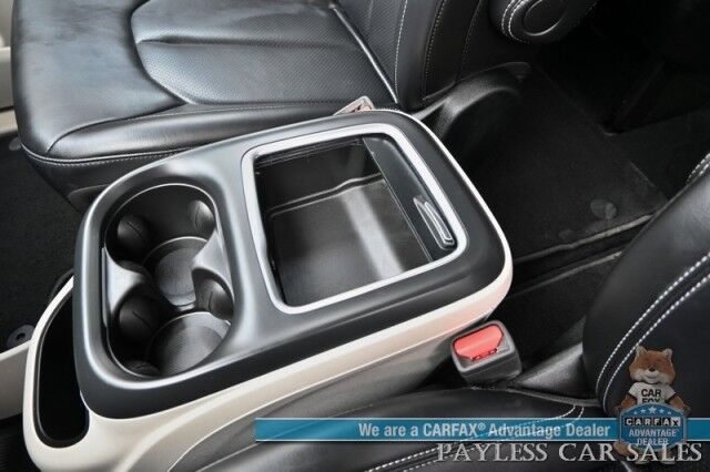 2023 Chrysler Pacifica Touring L / Auto Start / Power & Heated Leather Seats / Heated Steering / Adaptive Cruise / Lane Depart & Blind Spot Alert / Apple CarPlay & Android Auto / Back Up Cam / 3rd Row / Seats 7 / Block Heater / 1-Owner Anchorage AK