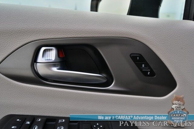 2023 Chrysler Pacifica Touring L / Auto Start / Power & Heated Leather Seats / Heated Steering / Adaptive Cruise / Lane Depart & Blind Spot Alert / Apple CarPlay & Android Auto / Back Up Cam / 3rd Row / Seats 7 / Block Heater / 1-Owner Anchorage AK