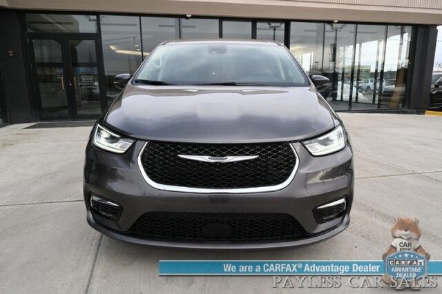 2023 Chrysler Pacifica Touring L / Auto Start / Power & Heated Leather Seats / Heated Steering / Adaptive Cruise / Lane Depart & Blind Spot Alert / Apple CarPlay & Android Auto / Back Up Cam / 3rd Row / Seats 7 / Block Heater / 1-Owner Anchorage AK