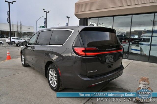 2023 Chrysler Pacifica Touring L / Auto Start / Power & Heated Leather Seats / Heated Steering / Adaptive Cruise / Lane Depart & Blind Spot Alert / Apple CarPlay & Android Auto / Back Up Cam / 3rd Row / Seats 7 / Block Heater / 1-Owner Anchorage AK