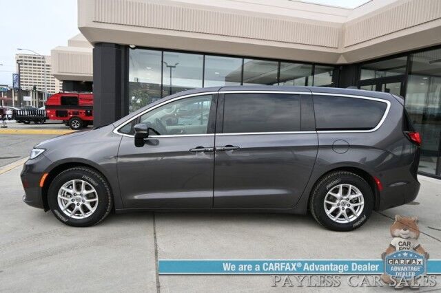 2023 Chrysler Pacifica Touring L / Auto Start / Power & Heated Leather Seats / Heated Steering / Adaptive Cruise / Lane Depart & Blind Spot Alert / Apple CarPlay & Android Auto / Back Up Cam / 3rd Row / Seats 7 / Block Heater / 1-Owner Anchorage AK