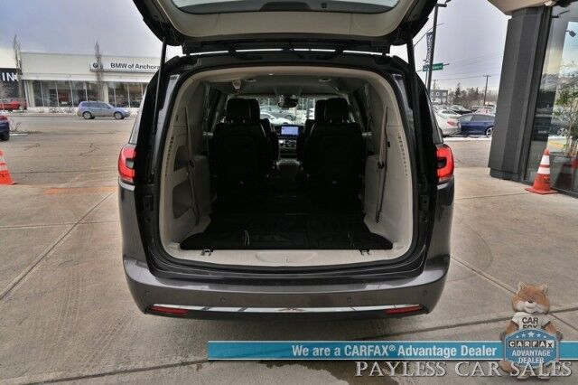 2023 Chrysler Pacifica Touring L / Auto Start / Power & Heated Leather Seats / Heated Steering / Adaptive Cruise / Lane Depart & Blind Spot Alert / Apple CarPlay & Android Auto / Back Up Cam / 3rd Row / Seats 7 / Block Heater / 1-Owner Anchorage AK