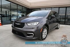 2023_Chrysler_Pacifica_Touring L / Auto Start / Power & Heated Leather Seats / Heated Steering / Adaptive Cruise / Lane Depart & Blind Spot Alert / Apple CarPlay & Android Auto / Back Up Cam / 3rd Row / Seats 7 / Block Heater / 1-Owner_ Anchorage AK