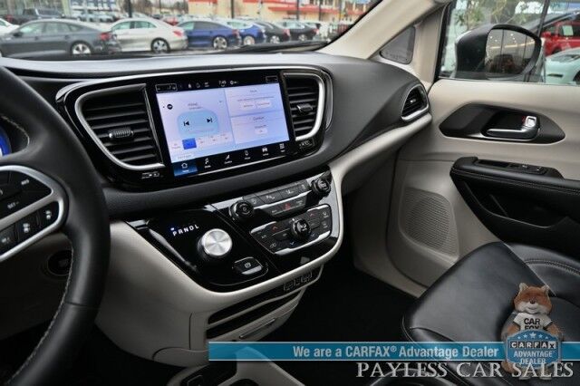 2023 Chrysler Pacifica Touring L / Auto Start / Power & Heated Leather Seats / Heated Steering / Adaptive Cruise / Lane Depart & Blind Spot Alert / Apple CarPlay & Android Auto / Back Up Cam / 3rd Row / Seats 7 / Block Heater / 1-Owner Anchorage AK