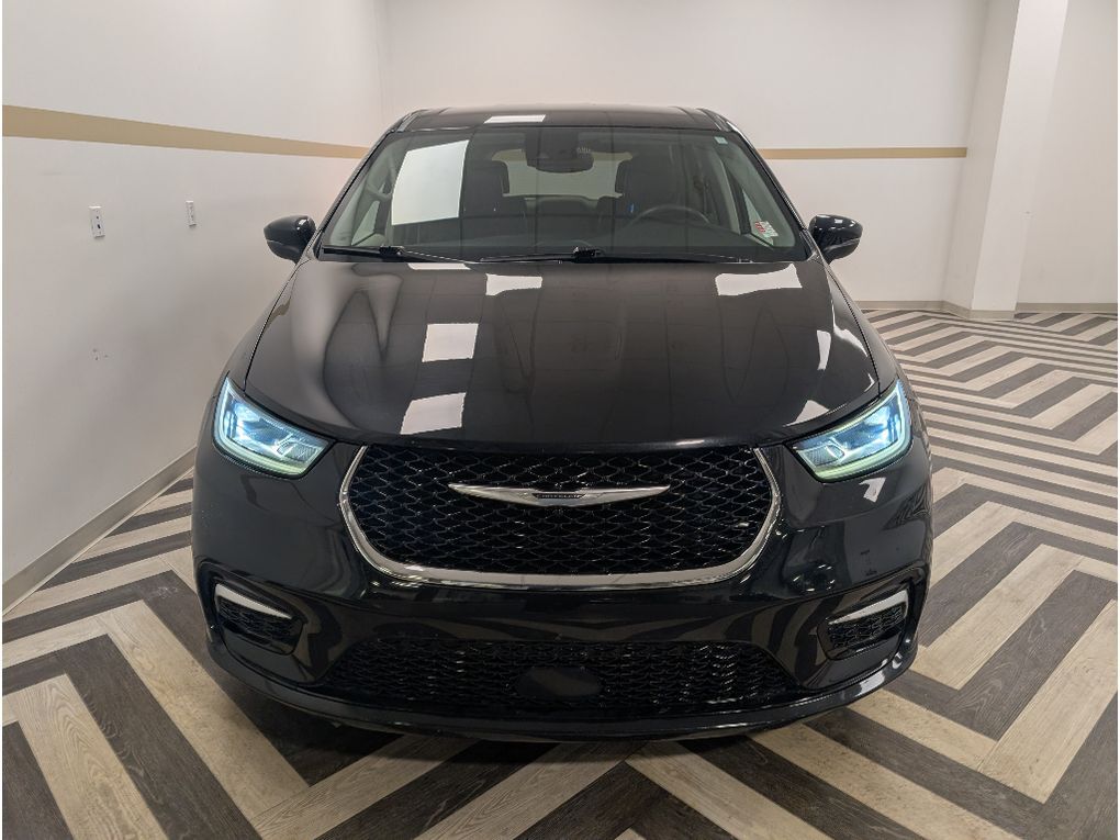 2023 Chrysler Pacifica Touring L Bozeman MT