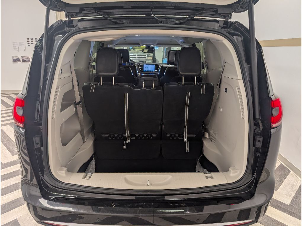 2023 Chrysler Pacifica Touring L Bozeman MT