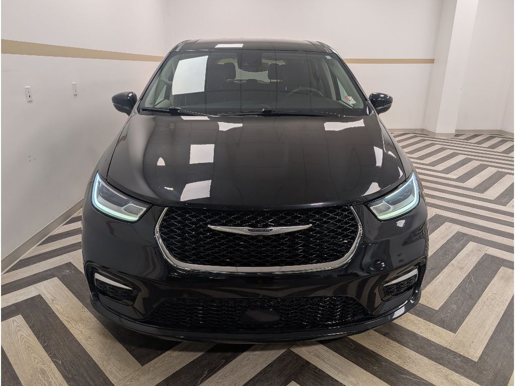 2023 Chrysler Pacifica Touring L Bozeman MT