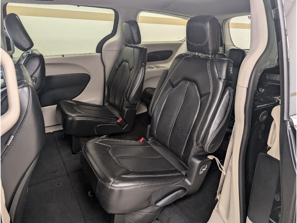 2023 Chrysler Pacifica Touring L Bozeman MT