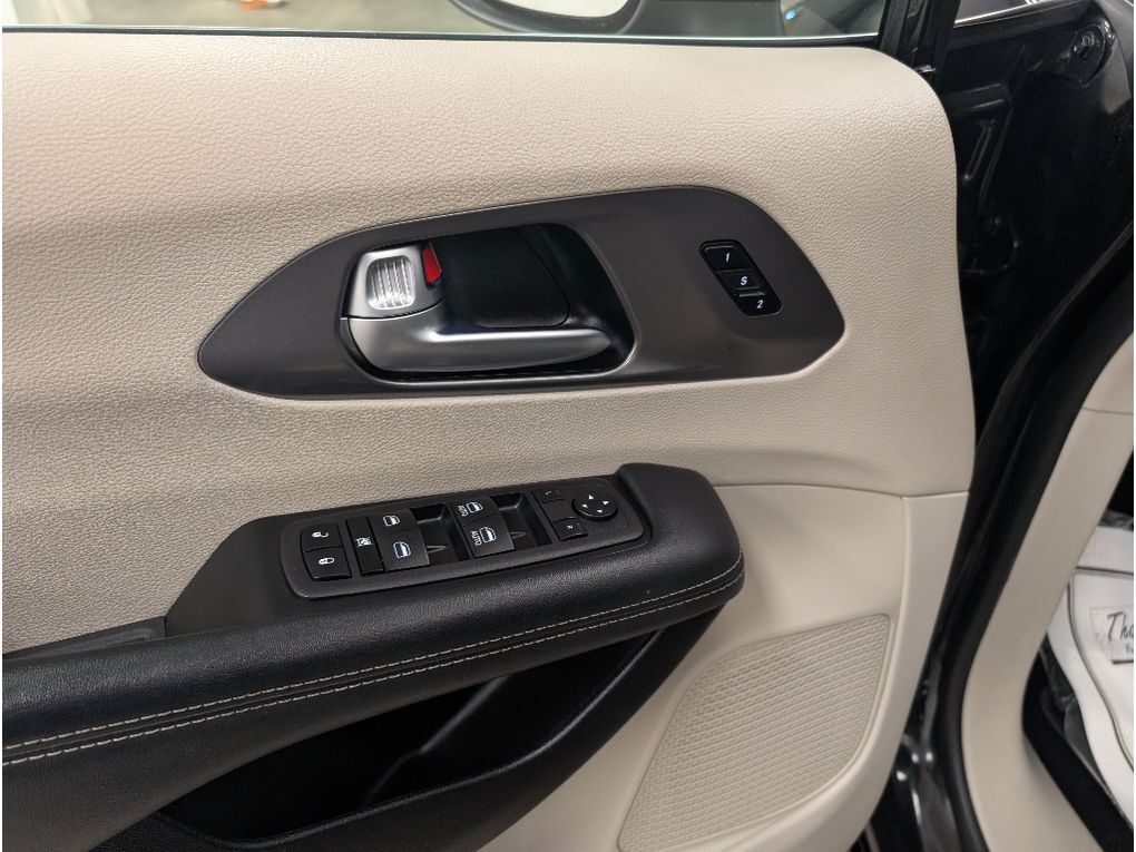 2023 Chrysler Pacifica Touring L Bozeman MT