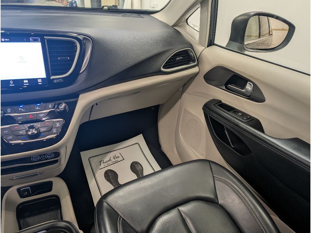 2023 Chrysler Pacifica Touring L Bozeman MT