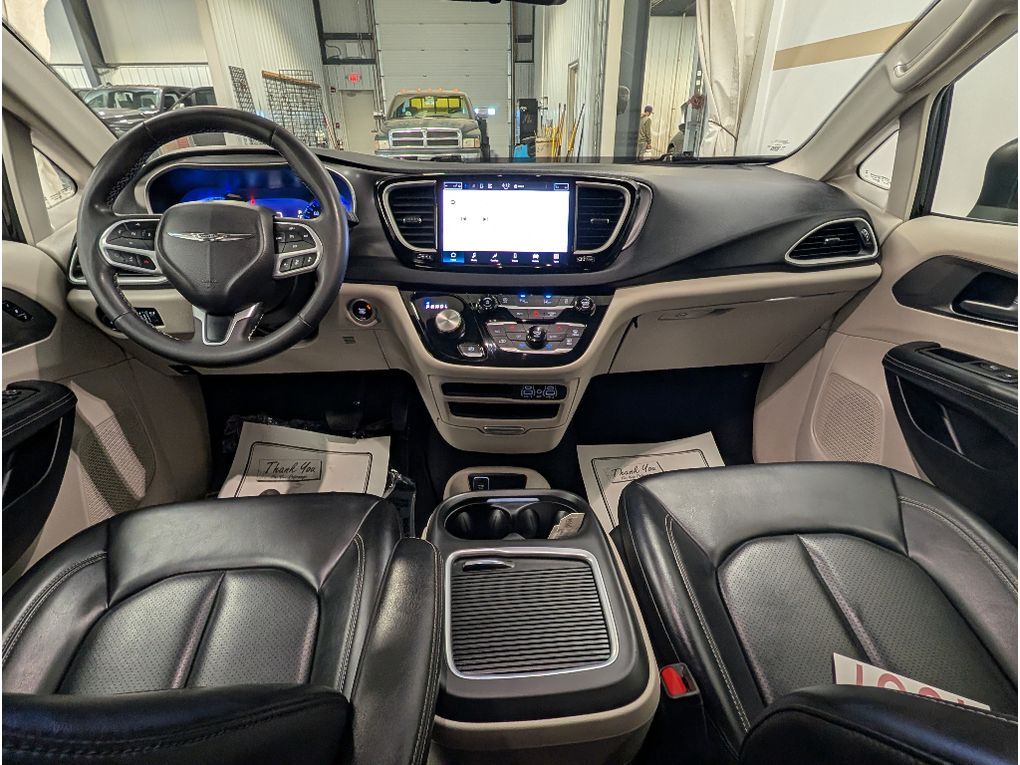 2023 Chrysler Pacifica Touring L Bozeman MT