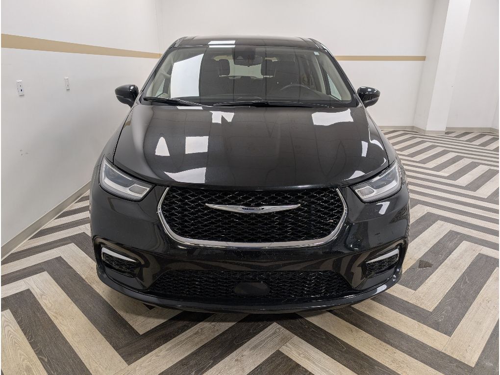 2023 Chrysler Pacifica Touring L Bozeman MT