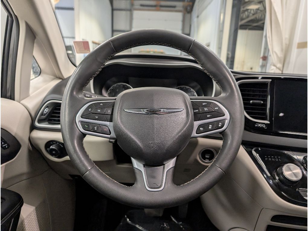 2023 Chrysler Pacifica Touring L Bozeman MT