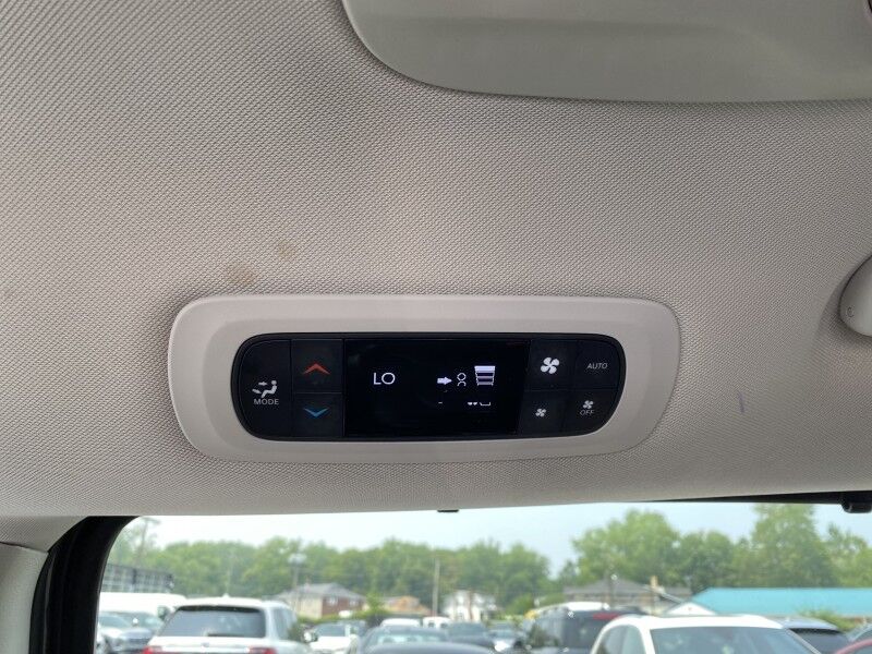 2023 Chrysler Pacifica Touring L Bristol  PA