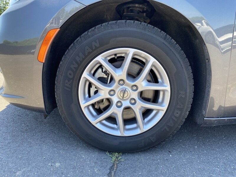 2023 Chrysler Pacifica Touring L Bristol  PA