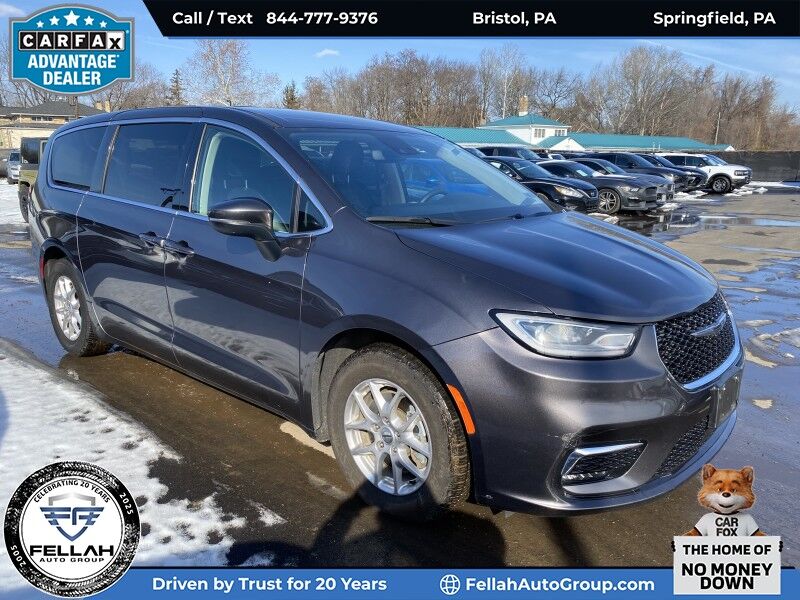 2023 Chrysler Pacifica Touring L