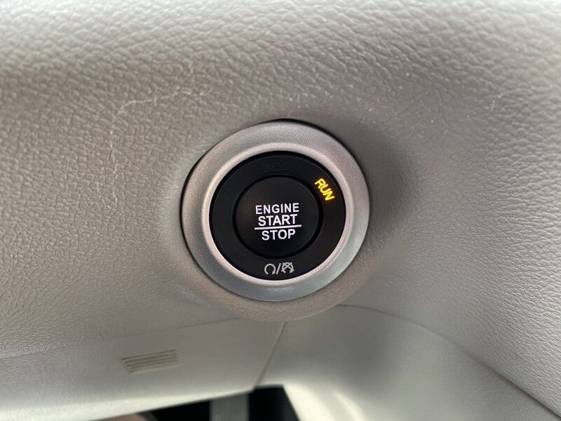 2023 Chrysler Pacifica Touring L Bristol  PA