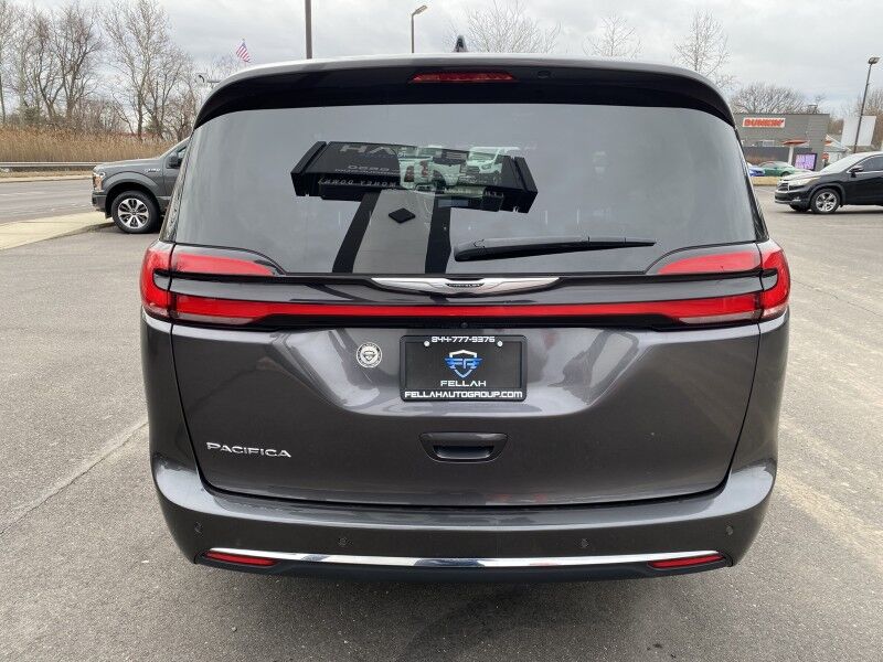 2023 Chrysler Pacifica Touring L Bristol  PA