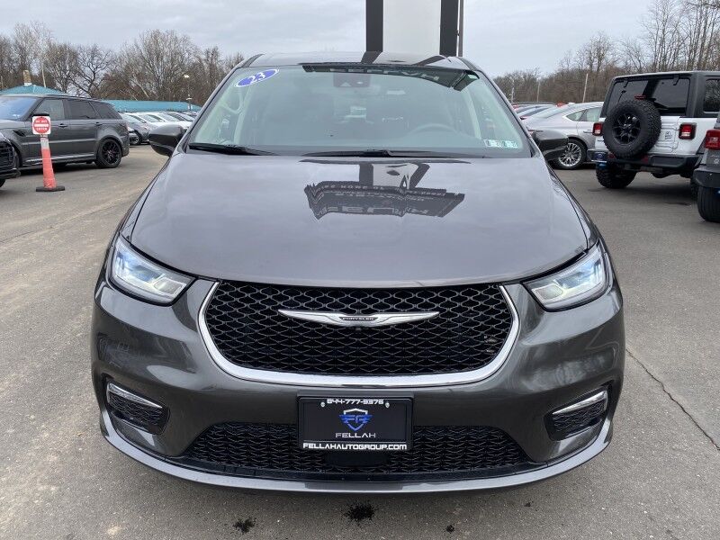 2023 Chrysler Pacifica Touring L Bristol  PA