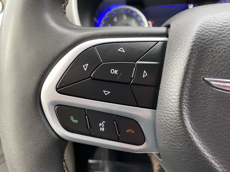 2023 Chrysler Pacifica Touring L Bristol  PA