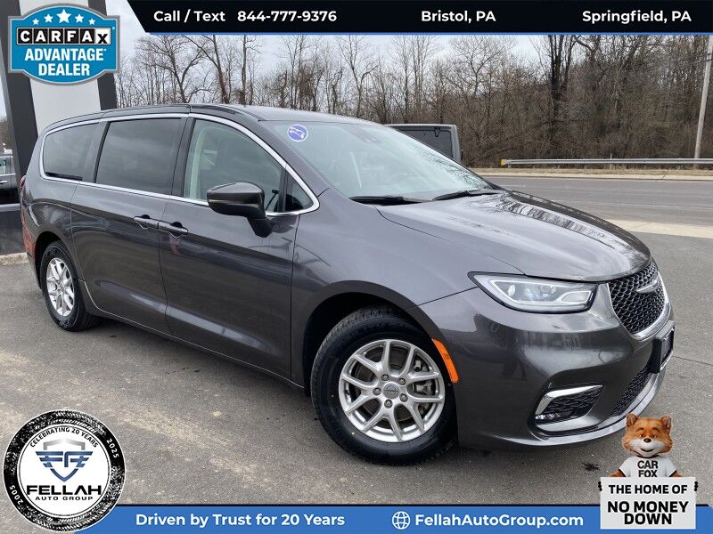 2023 Chrysler Pacifica Touring L