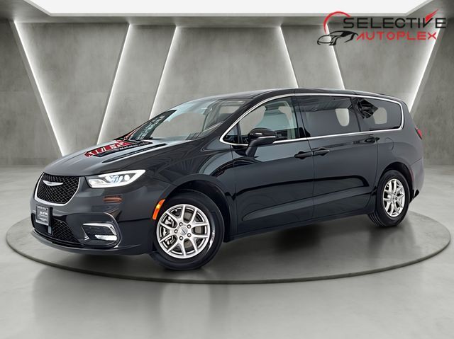 2023 Chrysler Pacifica Touring L Carrollton TX