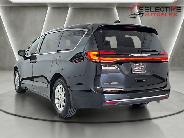 2023 Chrysler Pacifica Touring L Carrollton TX
