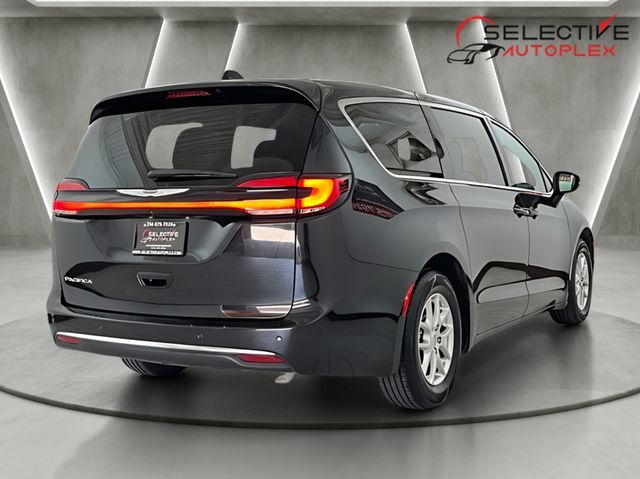 2023 Chrysler Pacifica Touring L Carrollton TX