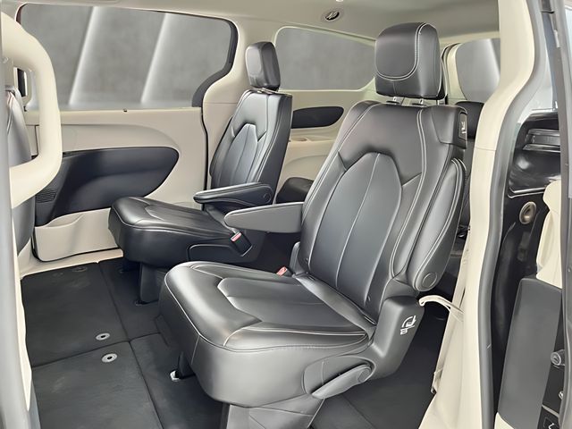 2023 Chrysler Pacifica Touring L Carrollton TX