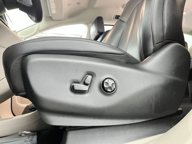 2023 Chrysler Pacifica Touring L Carrollton TX