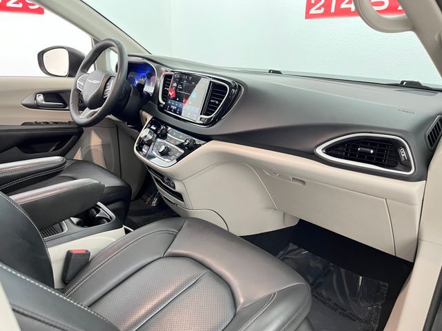 2023 Chrysler Pacifica Touring L Carrollton TX