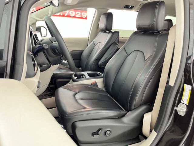 2023 Chrysler Pacifica Touring L Carrollton TX