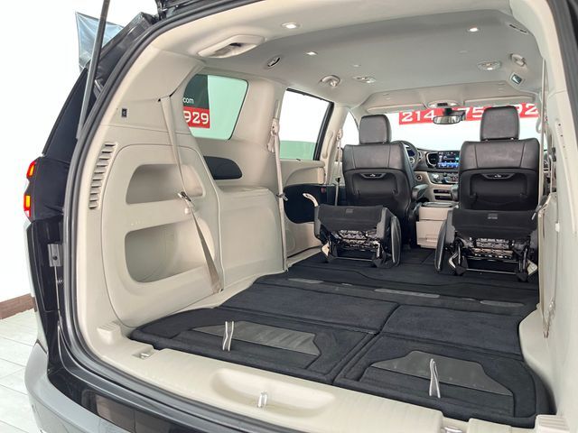 2023 Chrysler Pacifica Touring L Carrollton TX