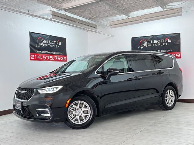2023 Chrysler Pacifica Touring L Carrollton TX