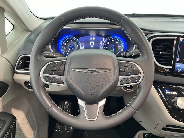 2023 Chrysler Pacifica Touring L Carrollton TX