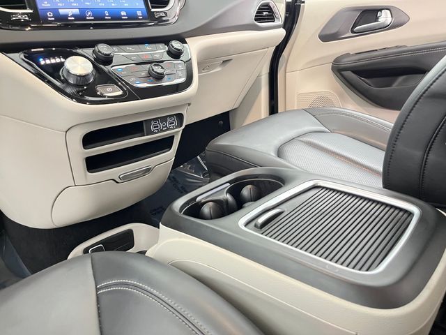 2023 Chrysler Pacifica Touring L Carrollton TX