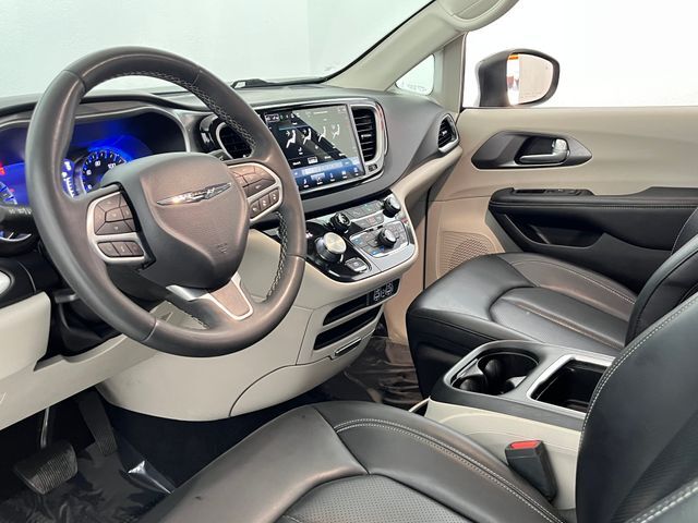 2023 Chrysler Pacifica Touring L Carrollton TX