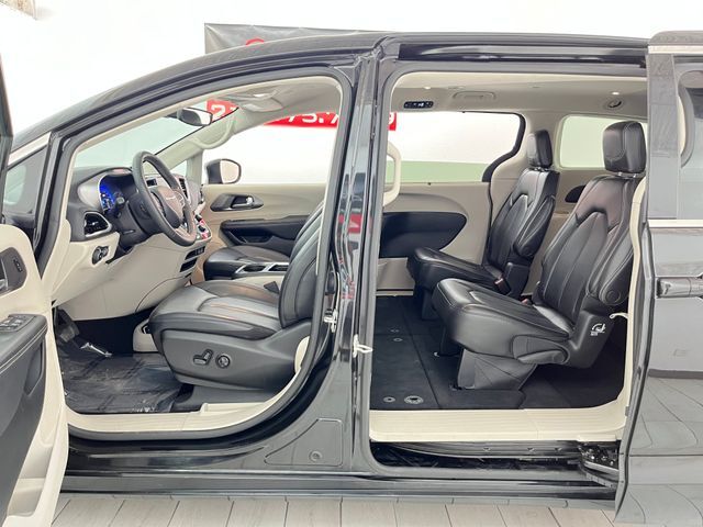 2023 Chrysler Pacifica Touring L Carrollton TX