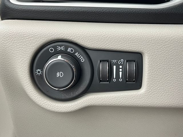2023 Chrysler Pacifica Touring L Carrollton TX