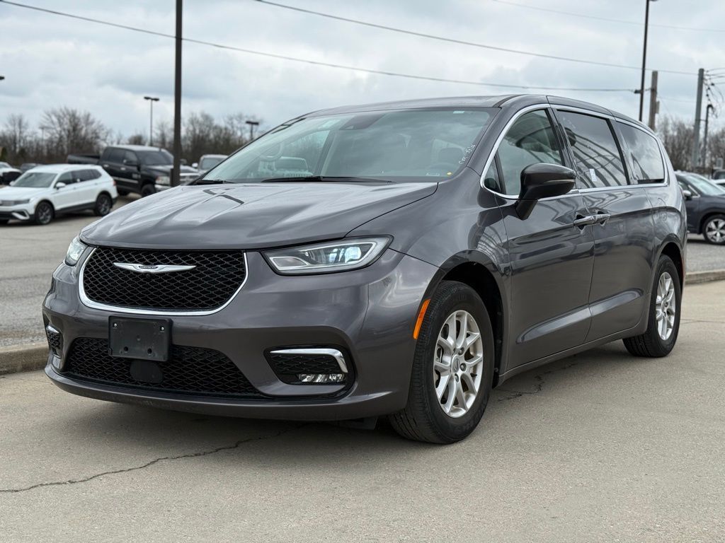 2023 Chrysler Pacifica Touring L