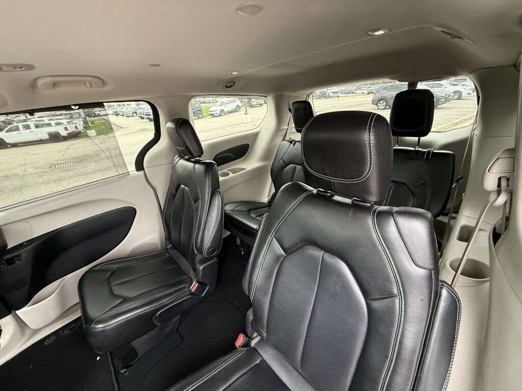 2023 Chrysler Pacifica Touring L Crestwood KY