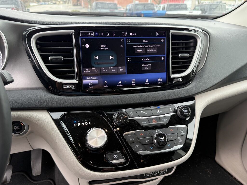 2023 Chrysler Pacifica Touring L Crestwood KY