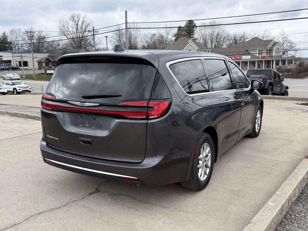 2023 Chrysler Pacifica Touring L Crestwood KY