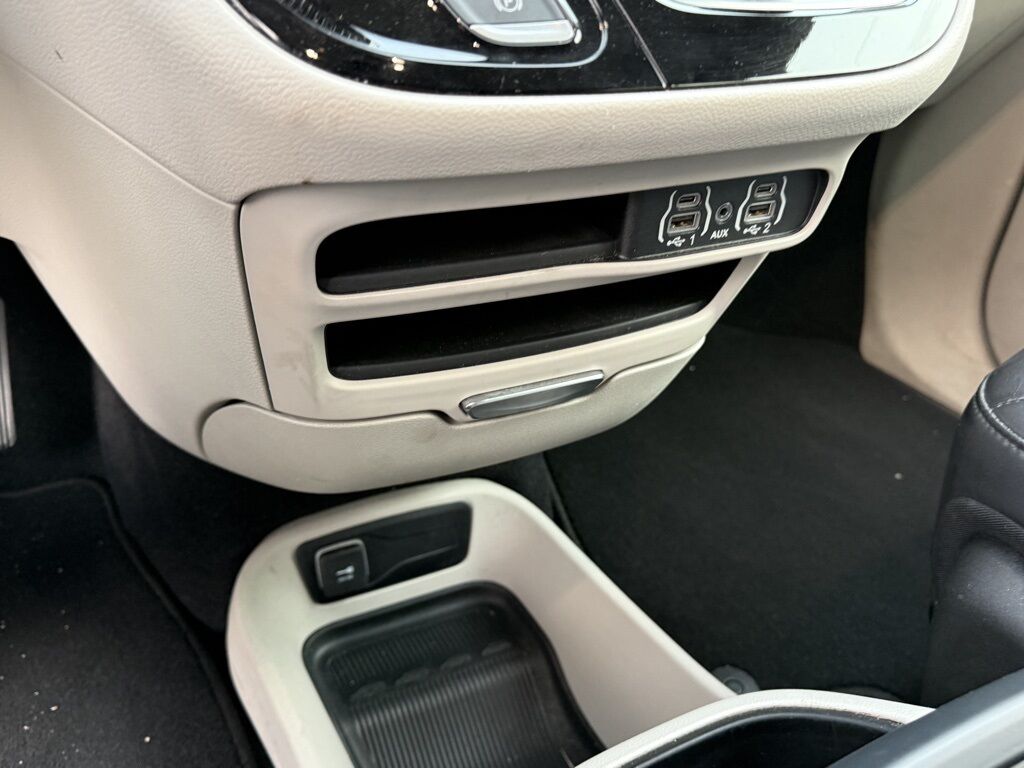 2023 Chrysler Pacifica Touring L Crestwood KY