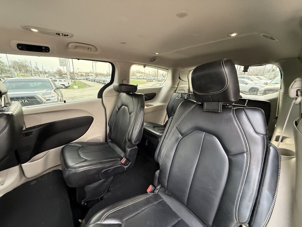 2023 Chrysler Pacifica Touring L Crestwood KY